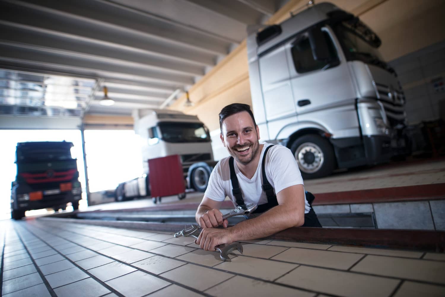 En este momento estás viendo Quiero Vender mi Camión: 5 Factores que Definen su Valor hoy