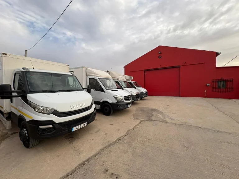 Instalaciones de Compramos tu Camión en La Roda Albacete
